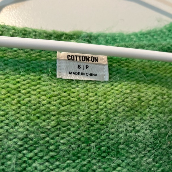 Sweater - Picture 2 of 3